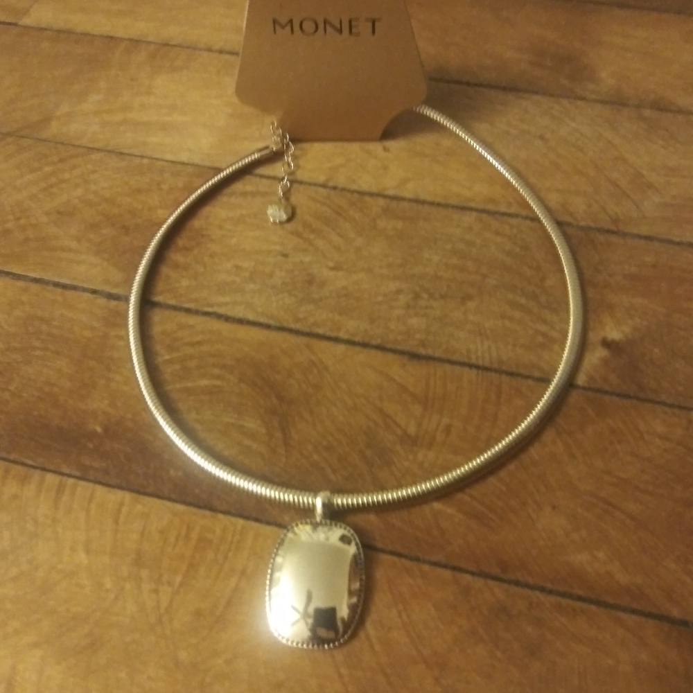 Women necklaces